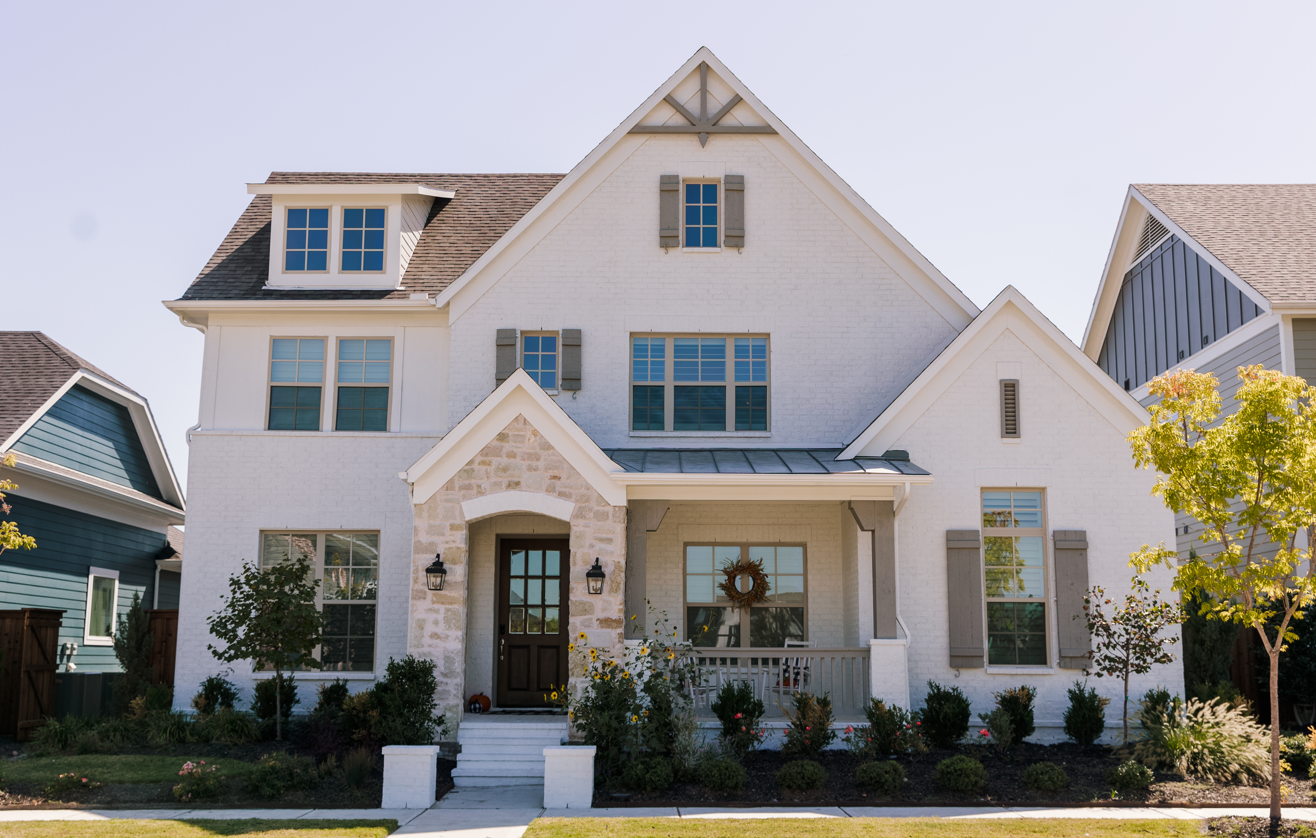 Why Hiring a Local Commercial Painter Makes a Difference